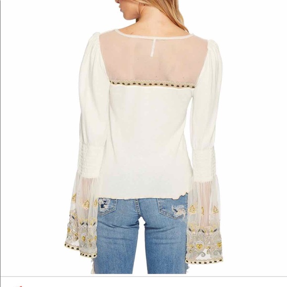 Free People top embroidered bell sleeves M NWOT - Picture 2 of 5